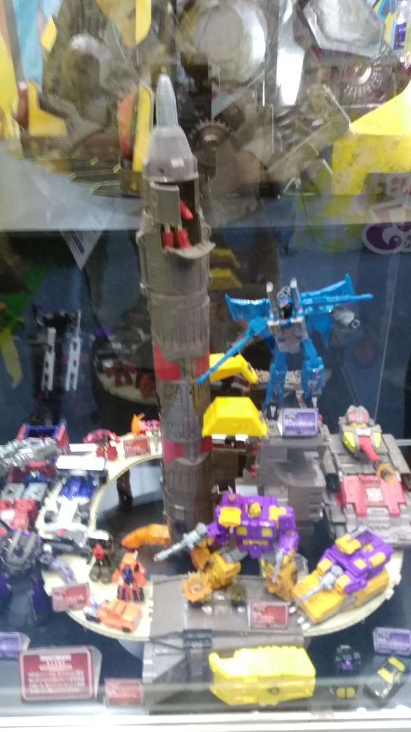 Tokyo Toy Show 2019   Transformers Siege Display Featuring Omega Supreme, Barricade, Impactor And More 14 (14 of 16)